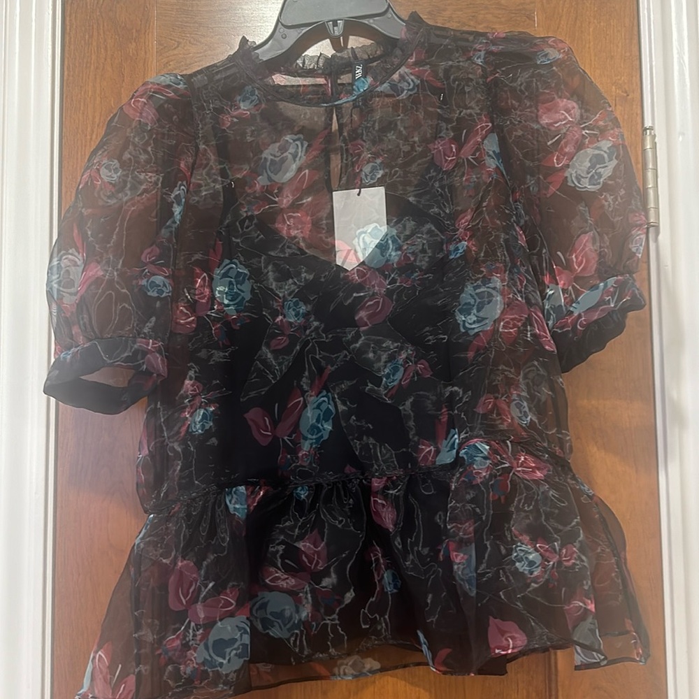 New with tags Zara puff sleeve sheer rose peplum cami top!